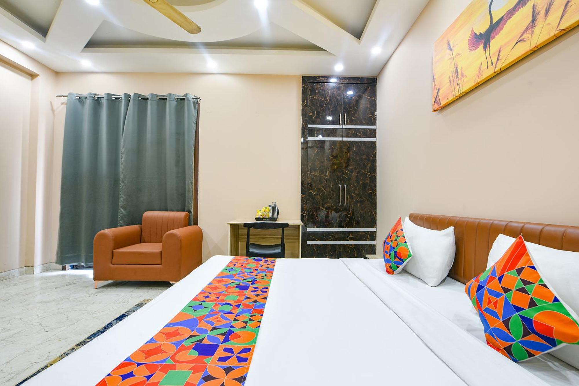 Fabhotel Vibe Noida Exteriér fotografie