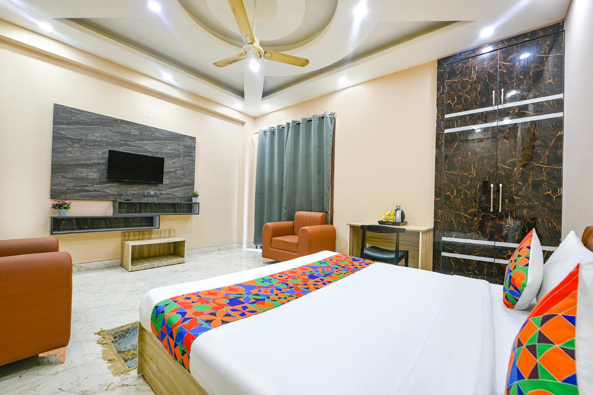 Fabhotel Vibe Noida Exteriér fotografie