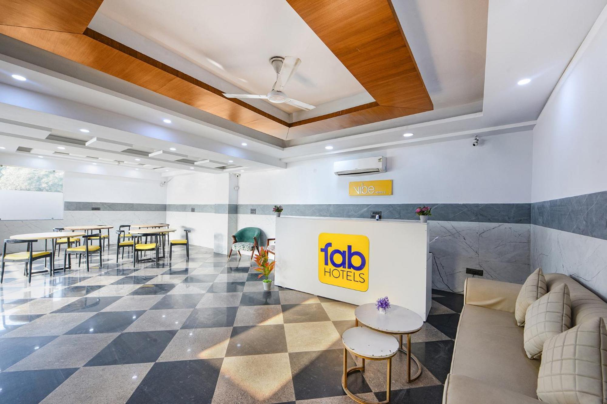 Fabhotel Vibe Noida Exteriér fotografie